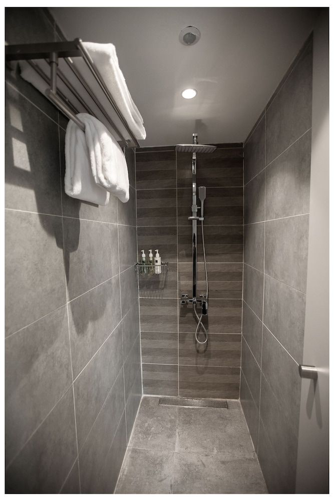 undefined Khan Hoang Capsule Hotel - Adults Only 7