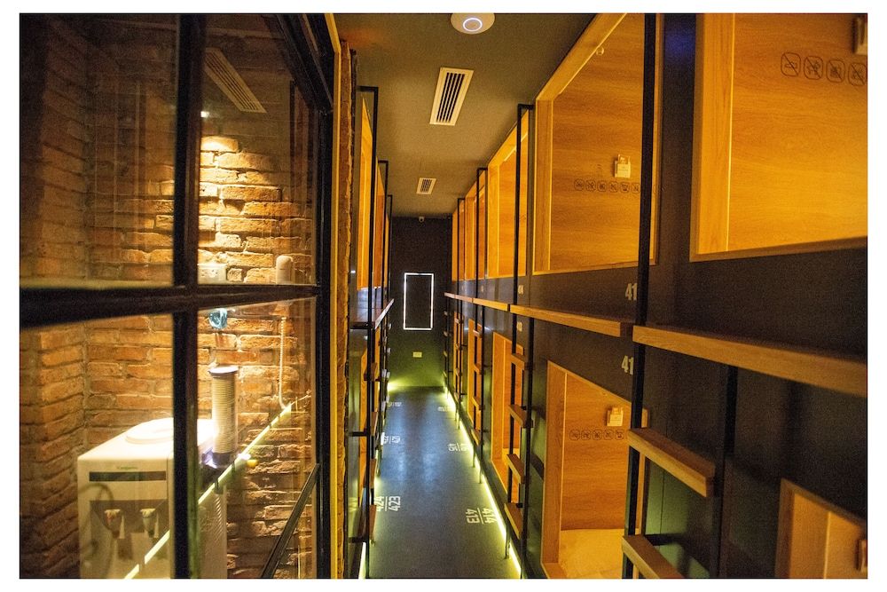undefined Khan Hoang Capsule Hotel - Adults Only 8