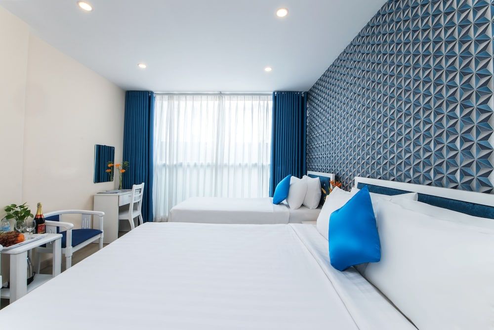 Senses Central Hotel Family Triple Room 2