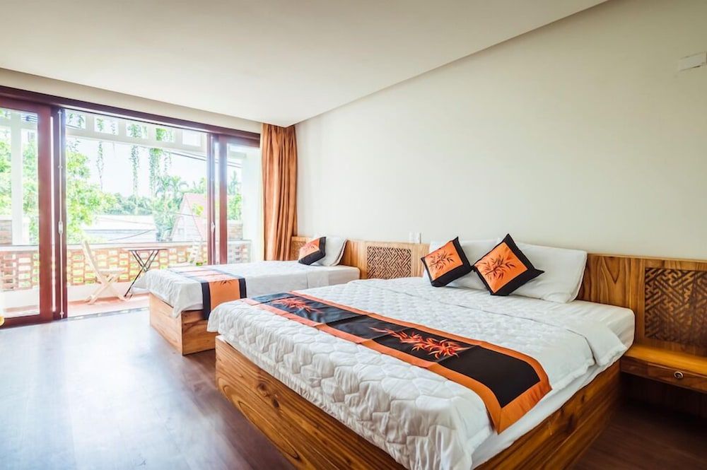 Opal Boutique Villa Deluxe Triple Room 2