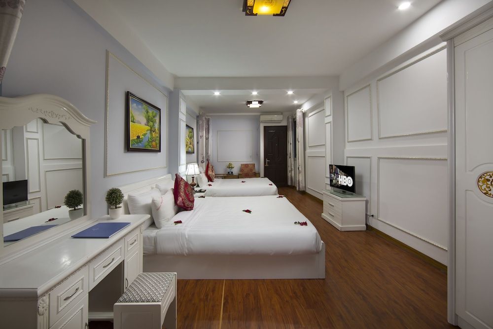 Camel City Hotel Family Quadruple Room 3