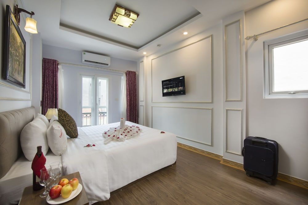 undefined Camel City Hotel 10