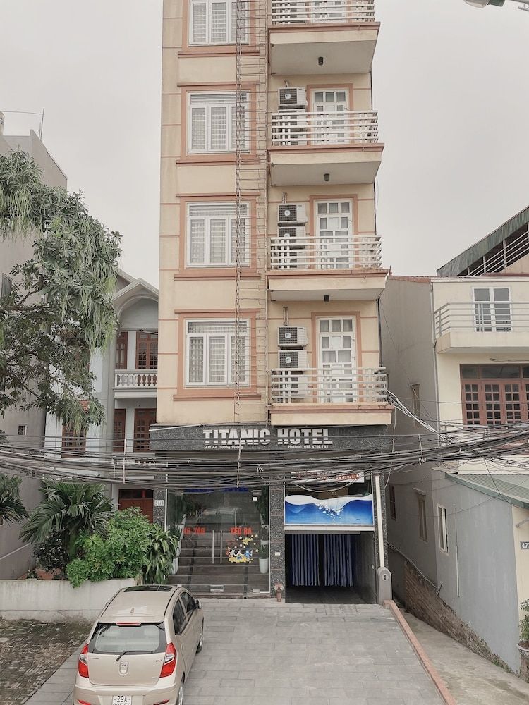 undefined Titanic Hotel 5