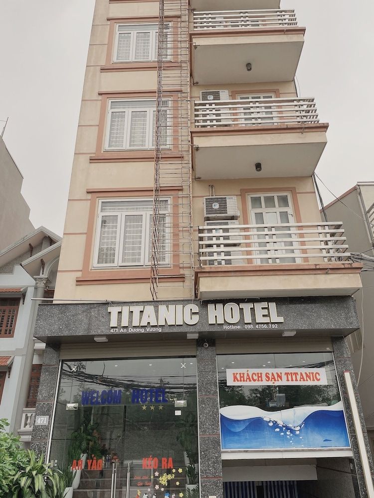 undefined Titanic Hotel 6