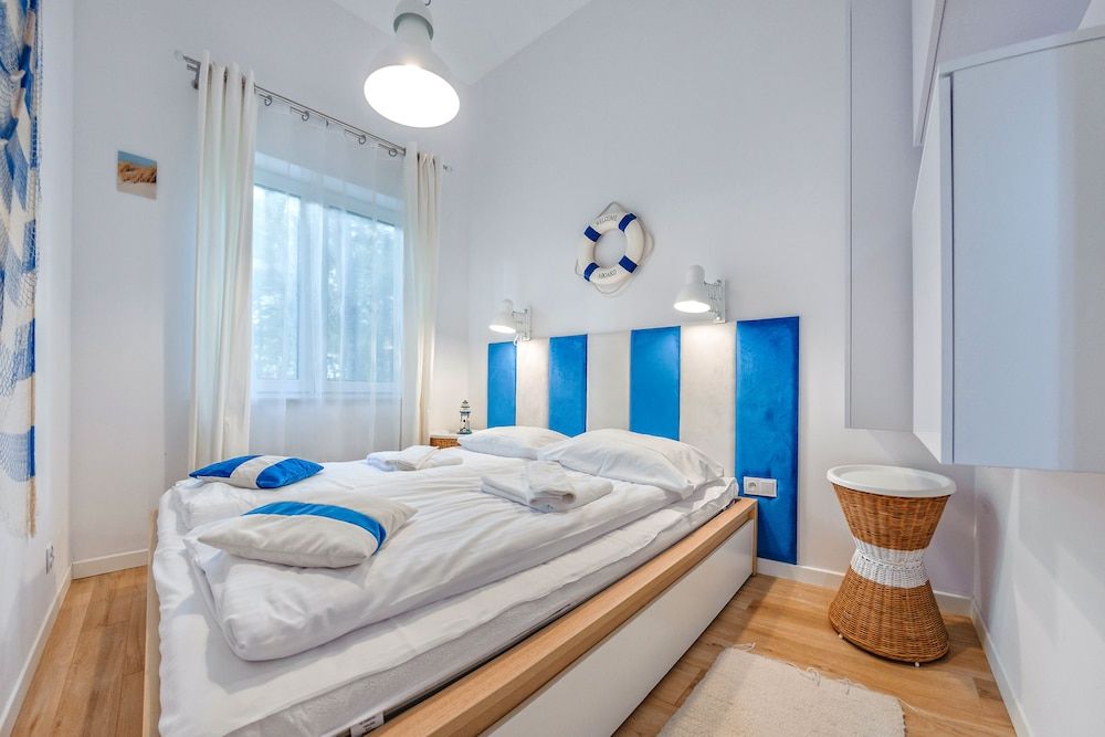 Apartment (1)