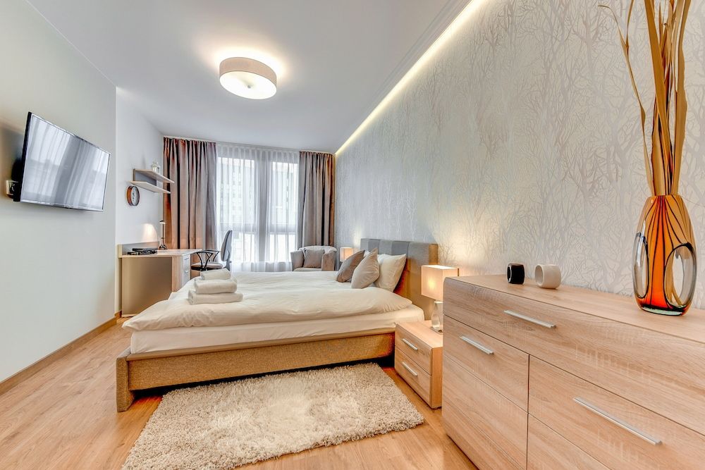 Aura by Downtown Apartments Deluxe Apartment 2