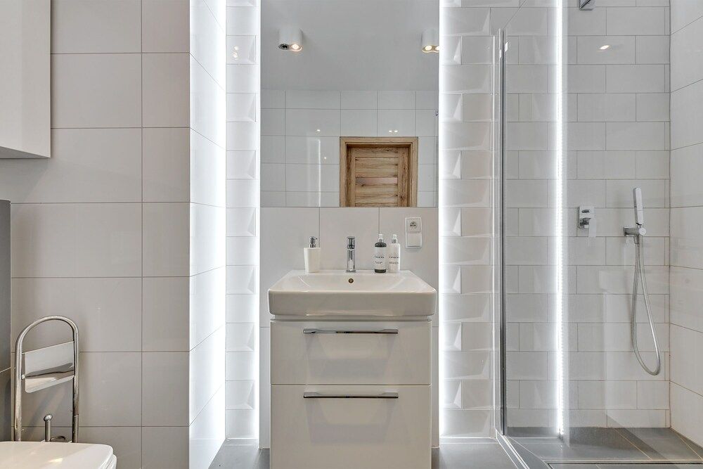 Aura by Downtown Apartments Classic Apartment 6