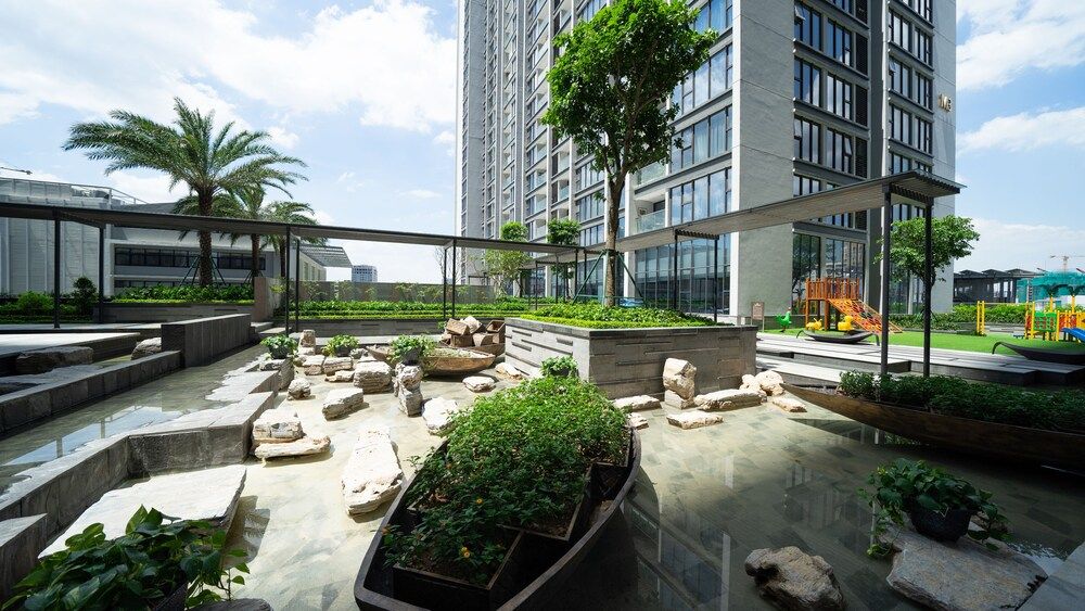 undefined Lia House 5