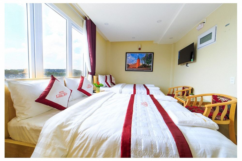 undefined Lien Son Hotel Da Lat 3