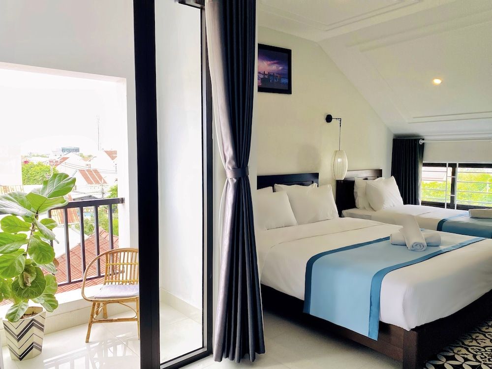 undefined Grand Holiday Villa 2