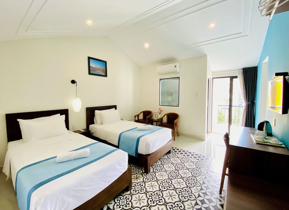 undefined Grand Holiday Villa