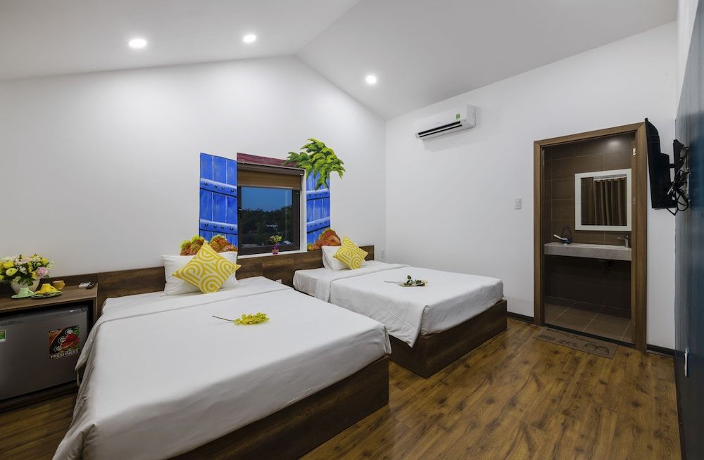 undefined Lena Homestay