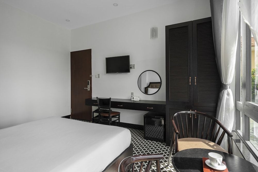 Tan Villa 2 Deluxe Room, 1 Queen Bed, City View 3