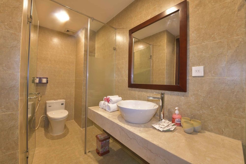 Saclo Villa and Hostel Deluxe Family Room 3