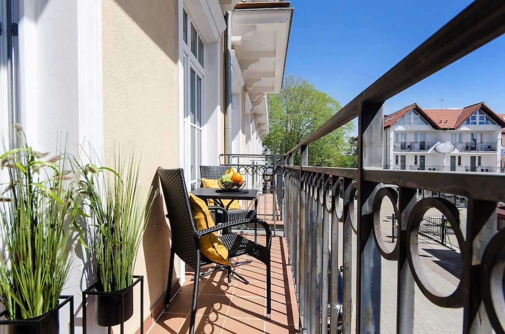 Apartment (8)