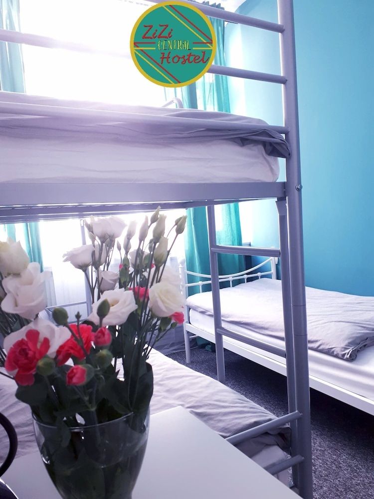 undefined ZiZi Central Hostel 5