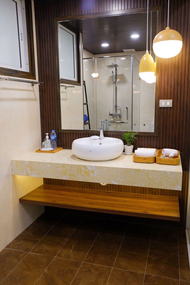 Hanoi Sunflower Westlake Homestay Family Triple Room 4