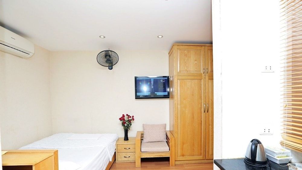 Newstyle Hotel & Apartment Standard Double Room 8