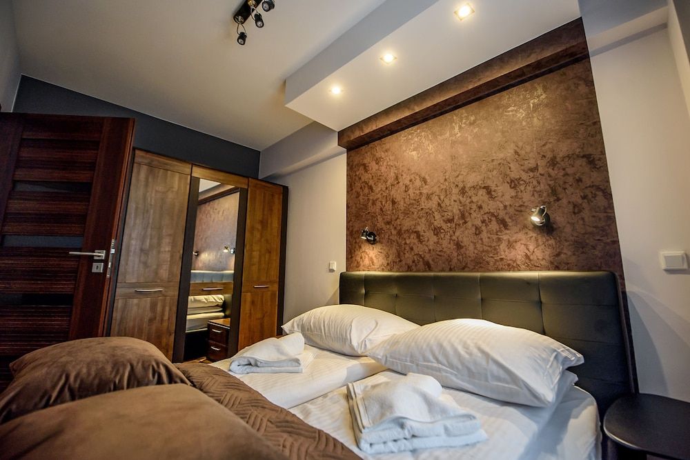 Apartment (A 304)