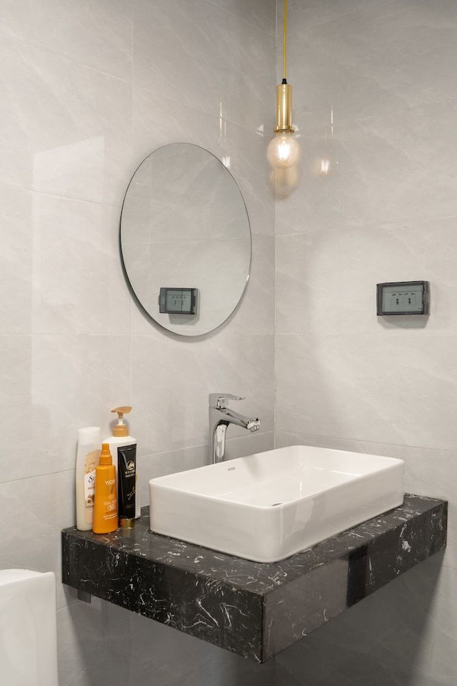 S Otel Quan Ngua Hanoi Deluxe Room 5