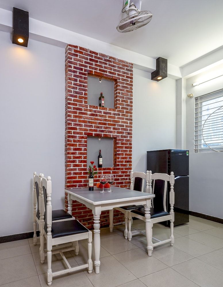 undefined T P House 5 8