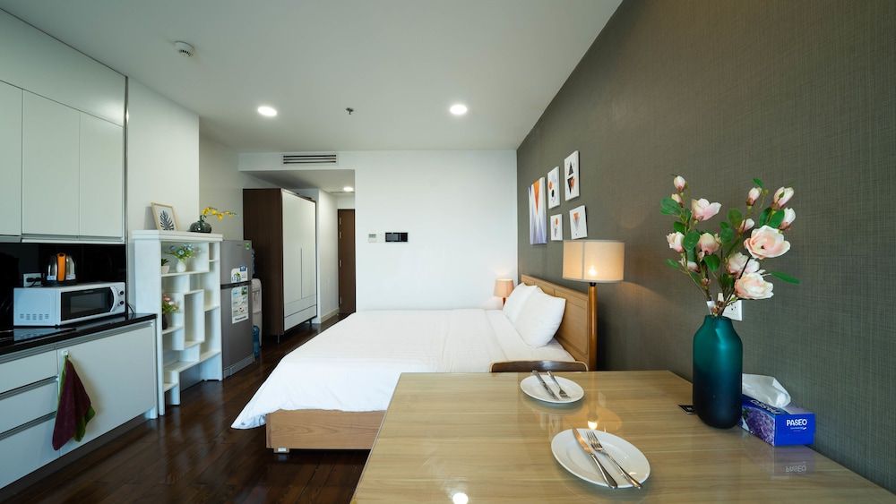 Jaan Apartment 20 Nui Truc Luxury Studio, 1 Queen Bed