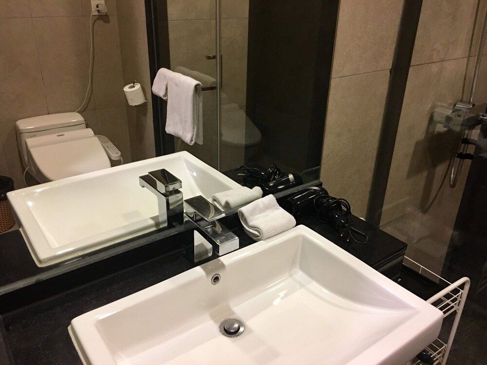 Jaan Apartment 20 Nui Truc Luxury Studio, 1 Queen Bed 17