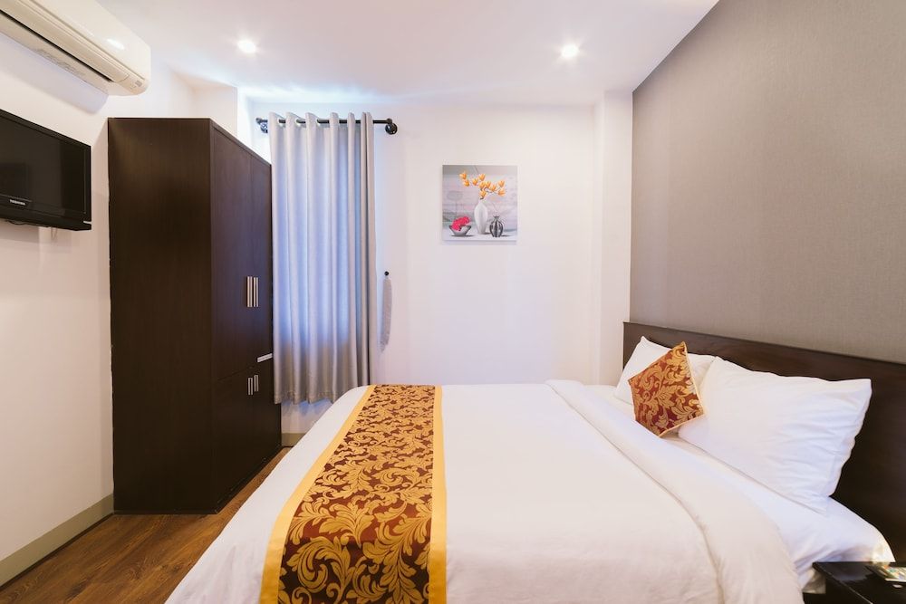 undefined Gold Time Hotel