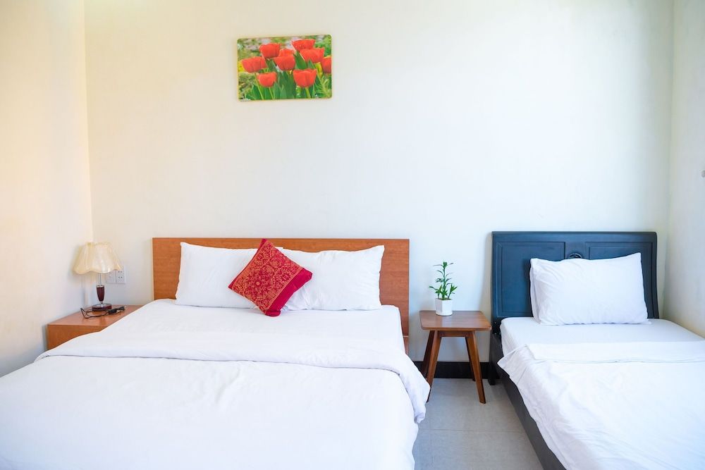 Gold Stone Homestay Hoi An Family Triple Room, City View 3