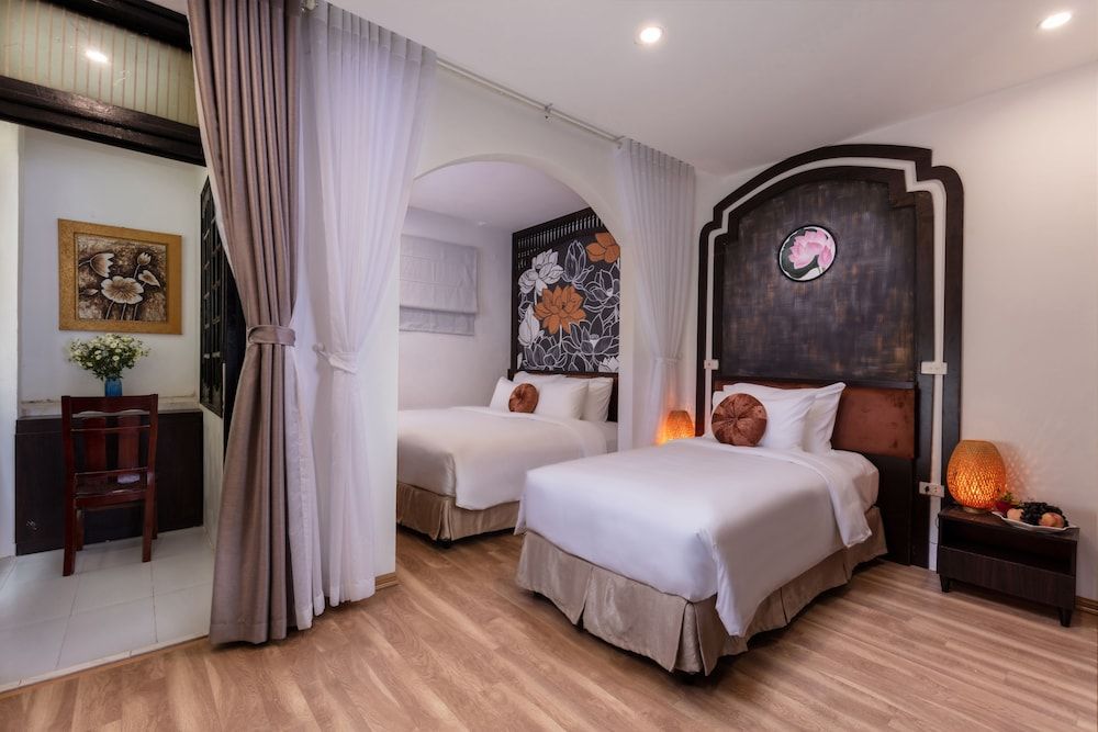 Hanoi Lullaby Hotel & Travel Deluxe Double or Twin Room, Balcony 7