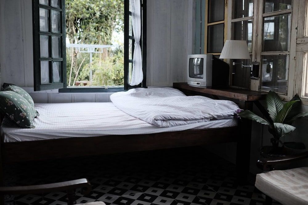 Nha Gio - The Dalat Old Home Double Room 11