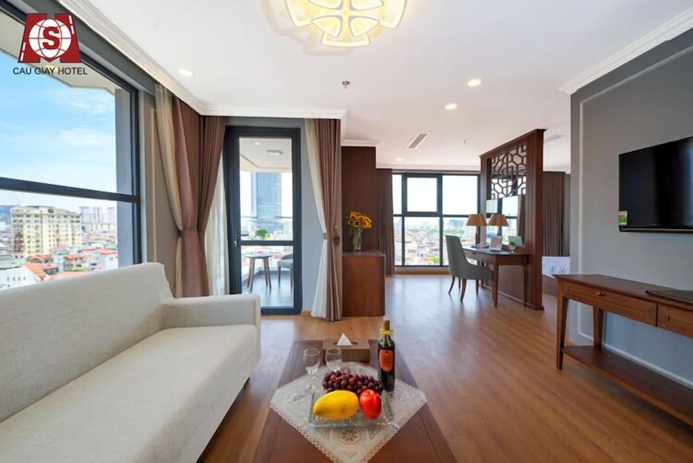 Cau Giay Hotel Suite 12
