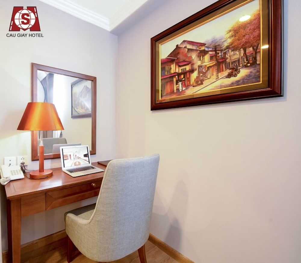 Cau Giay Hotel Deluxe Twin Room 6