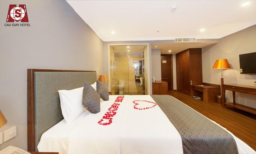 Cau Giay Hotel Deluxe Double Room 7