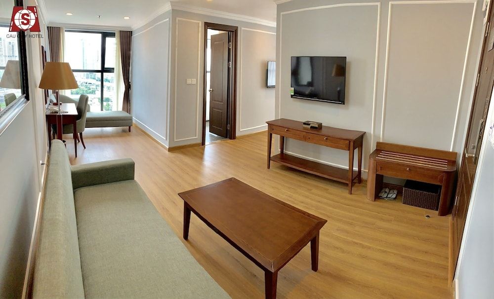 Cau Giay Hotel Suite 11