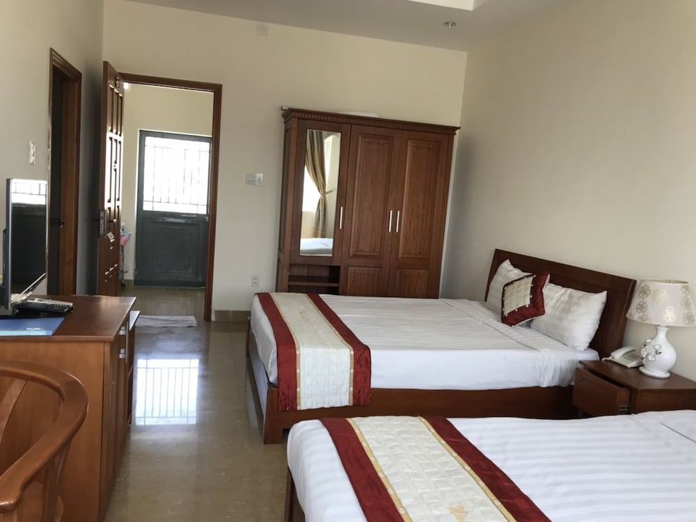 undefined Minh Long Hotel