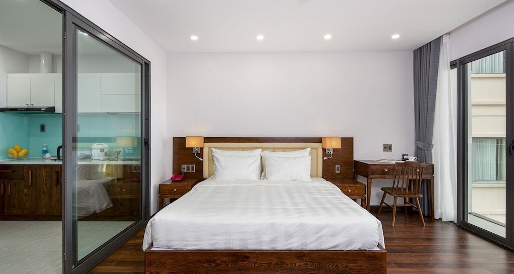 undefined Dana Residence 8