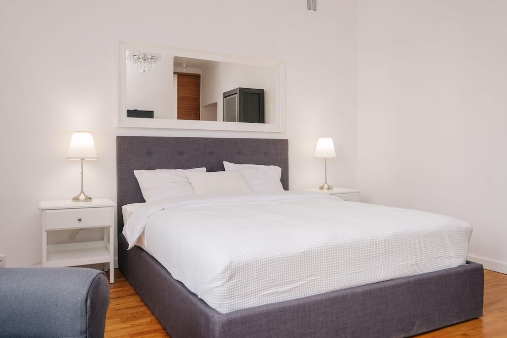 Plac Konstytucji Studio Superior Studio 12