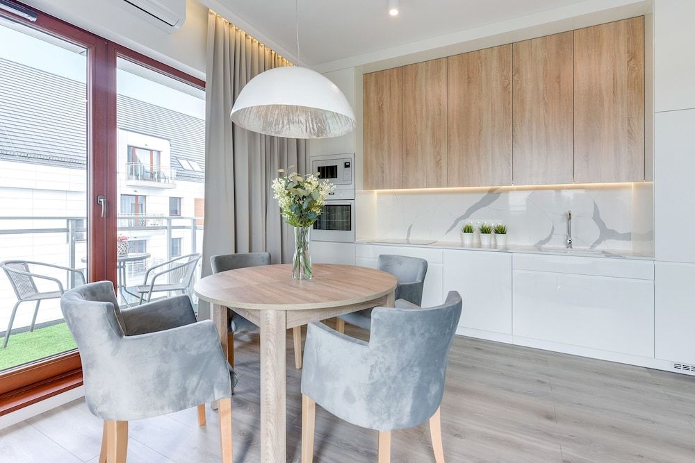 undefined Blue Mandarin Apartments - Island 10