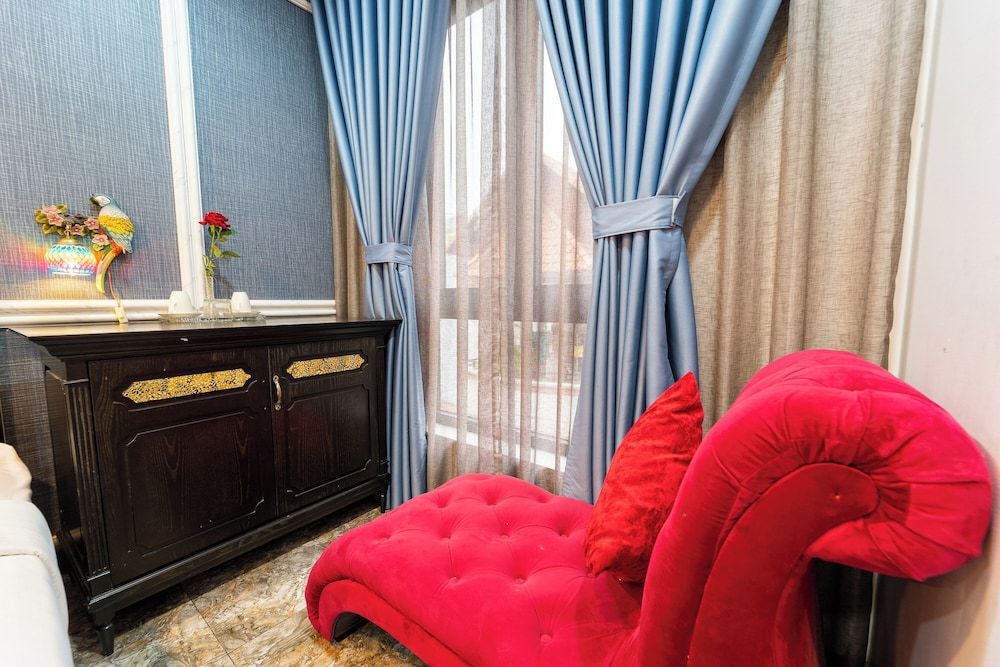 Collection O Havana Airport Hotel Superior Triple Room 10