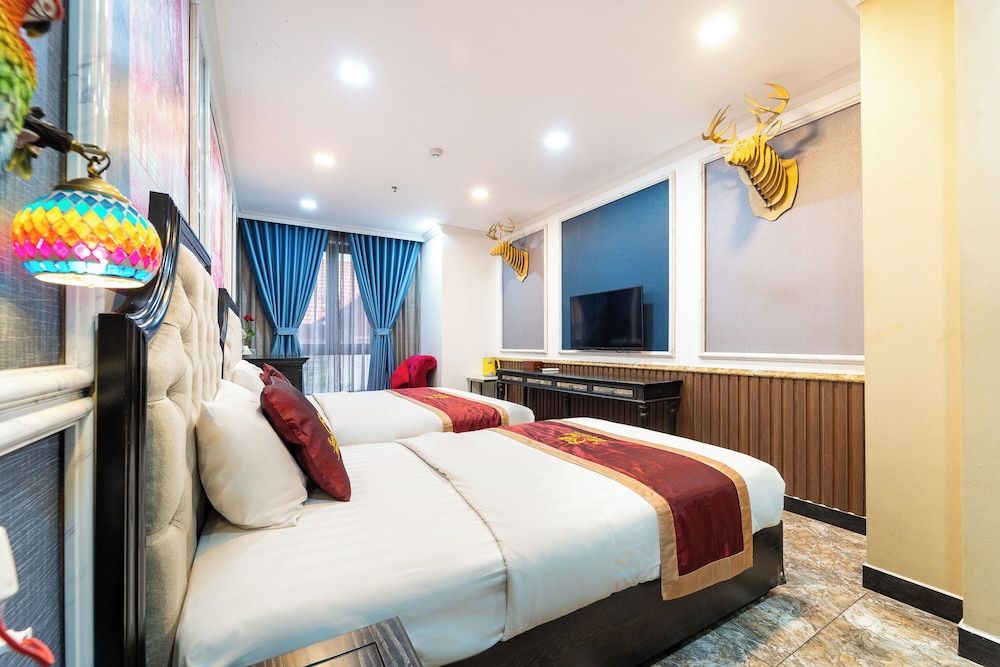 Collection O Havana Airport Hotel Superior Triple Room 3