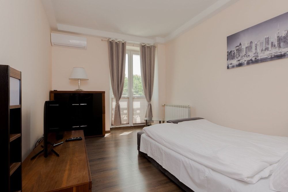 undefined ShortStayPoland Staszica B76 4