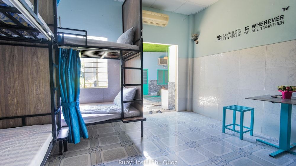 undefined Ruby Phu Quoc Hostel 5