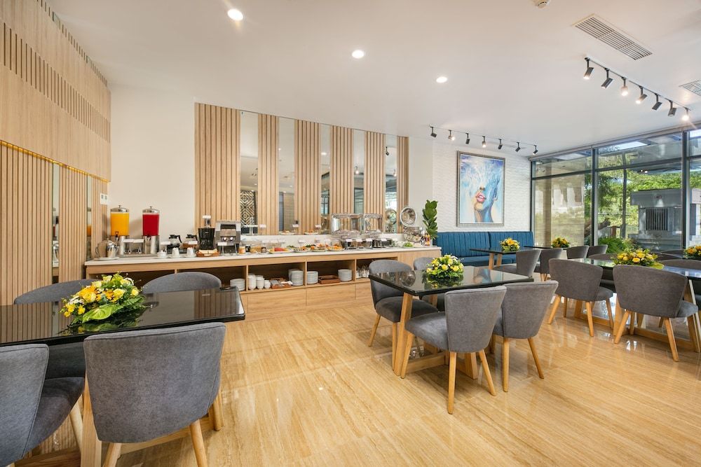 undefined Sun River Hotel & Apartment 9