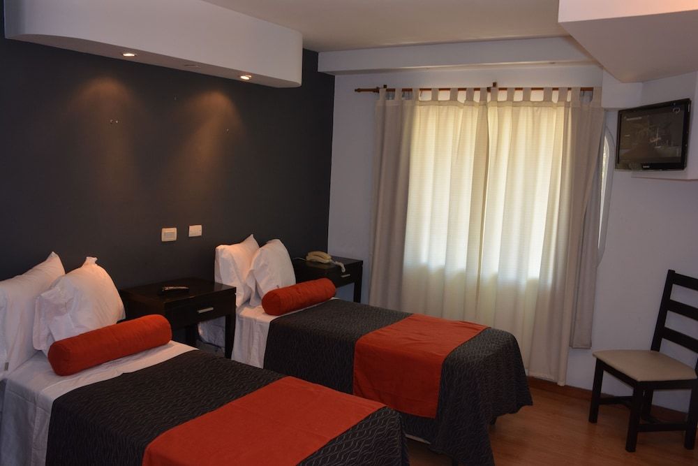 Piazza Hotel Superior Double Room 3