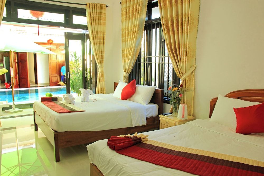Family Room, City View