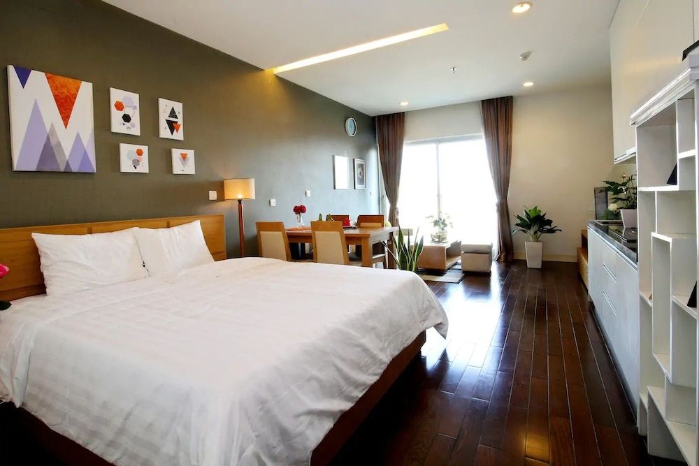 undefined Bayhomes Lancaster Serviced Apartment 5