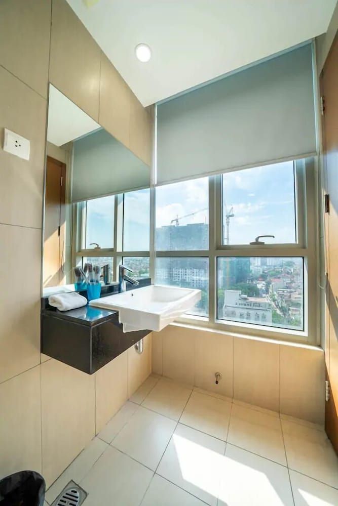 Bayhomes Lancaster Serviced Apartment Family Apartment, 3 Bedrooms 18