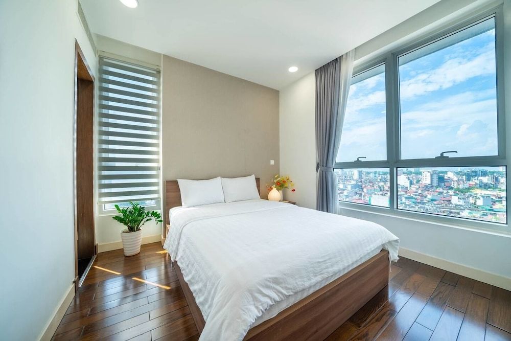 undefined Bayhomes Lancaster Serviced Apartment 3