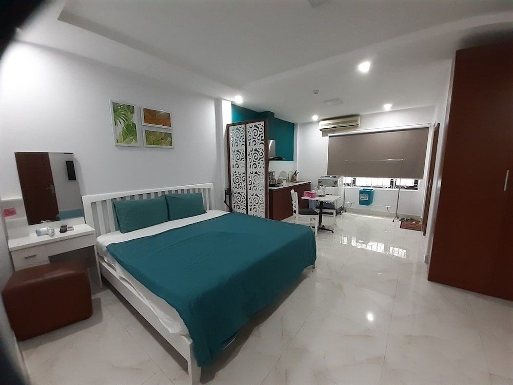 undefined Vuon Hong Hotel & Apartments